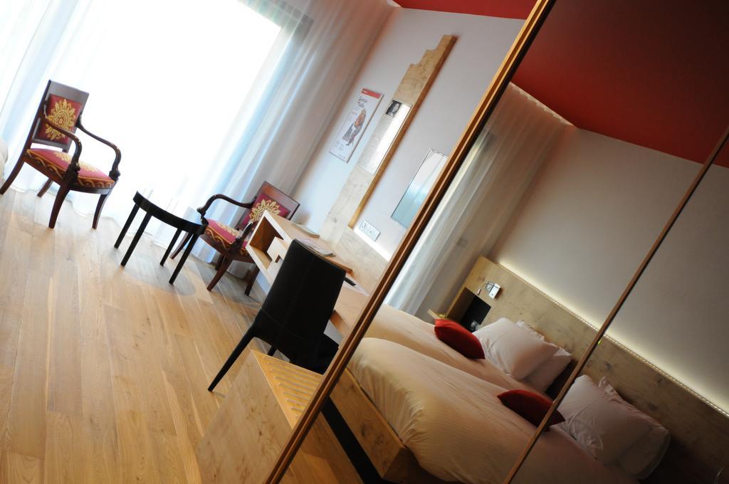 Logis Hotel Restaurant Au Boeuf Rouge Niederschaeffolsheim Exteriér fotografie